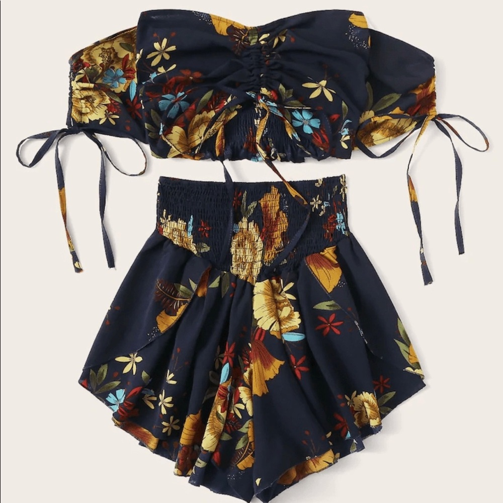 Off-shoulder flower print set (2 pieces)